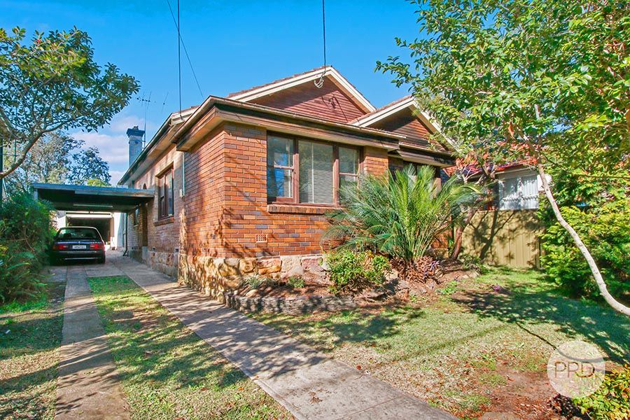 27 Seaforth Avenue, Oatley NSW 2223, Image 0