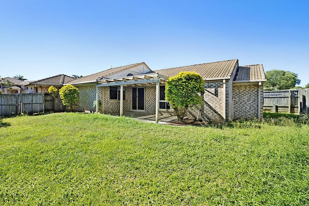 3 Clearmount Crescent, Carindale QLD 4152, Image 2
