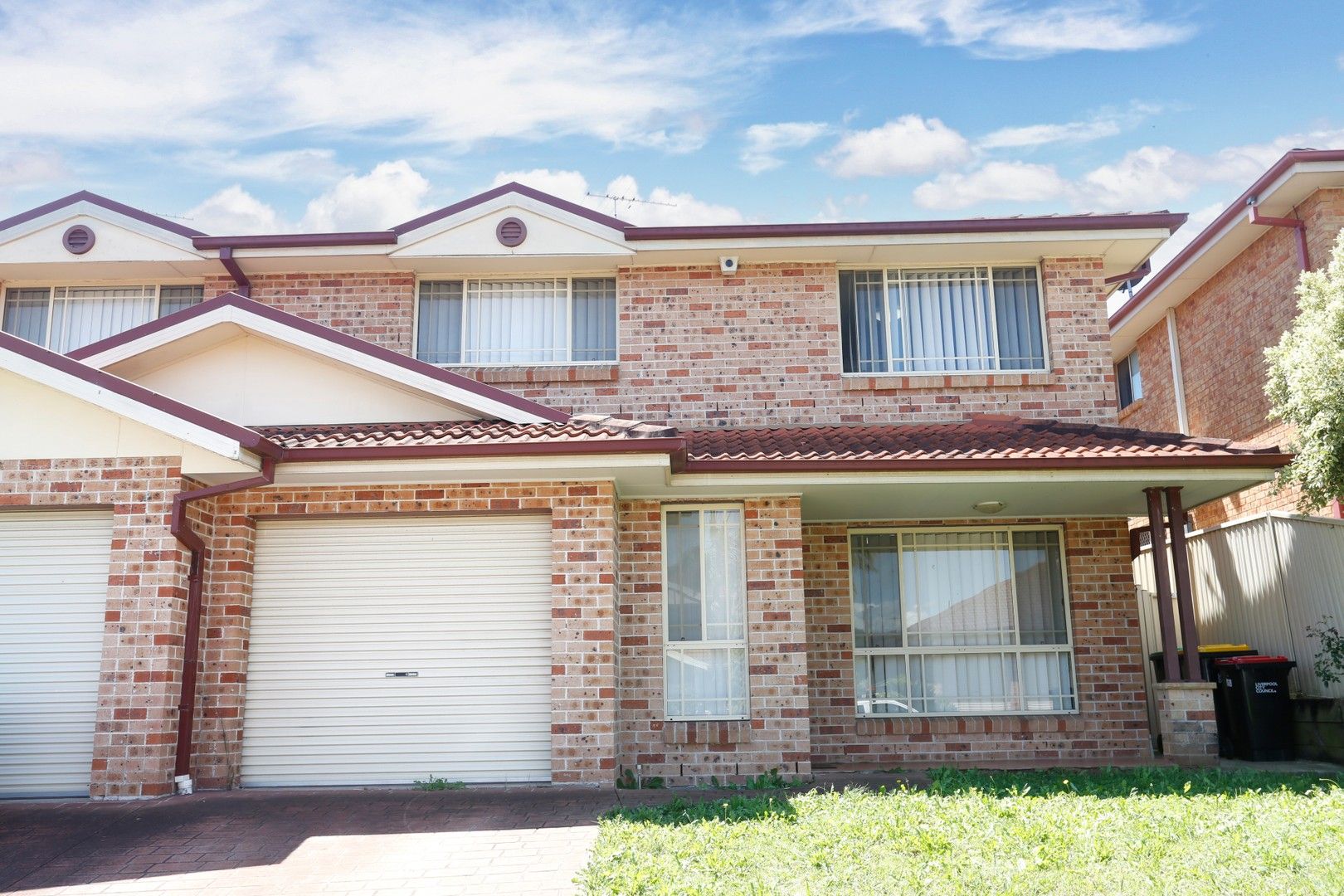 3 bedrooms Townhouse in 21a Esk Avenue GREEN VALLEY NSW, 2168