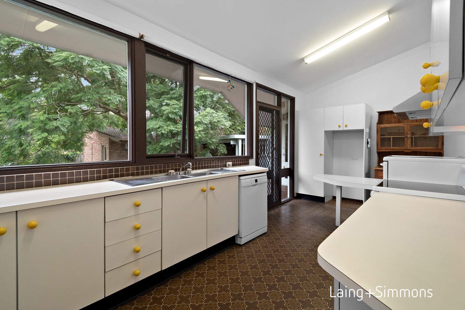 1D/27 Clovelly Road, Hornsby NSW 2077, Image 2