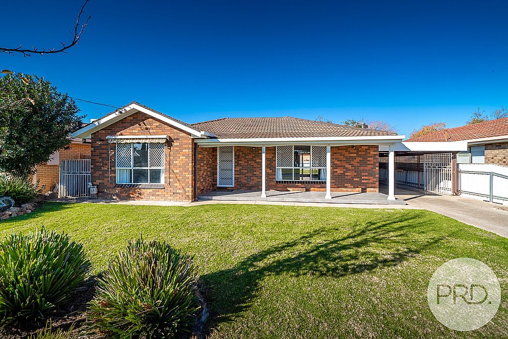2 bedrooms House in 10 Vestey Street WAGGA WAGGA NSW, 2650