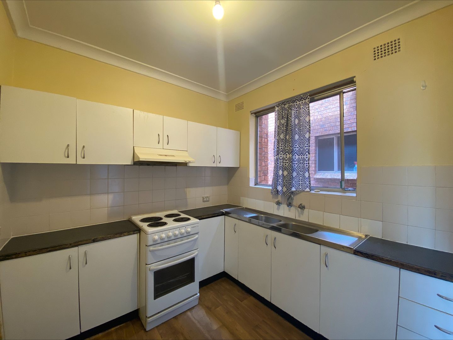 4/56 Bangor Street, Guildford NSW 2161, Image 1