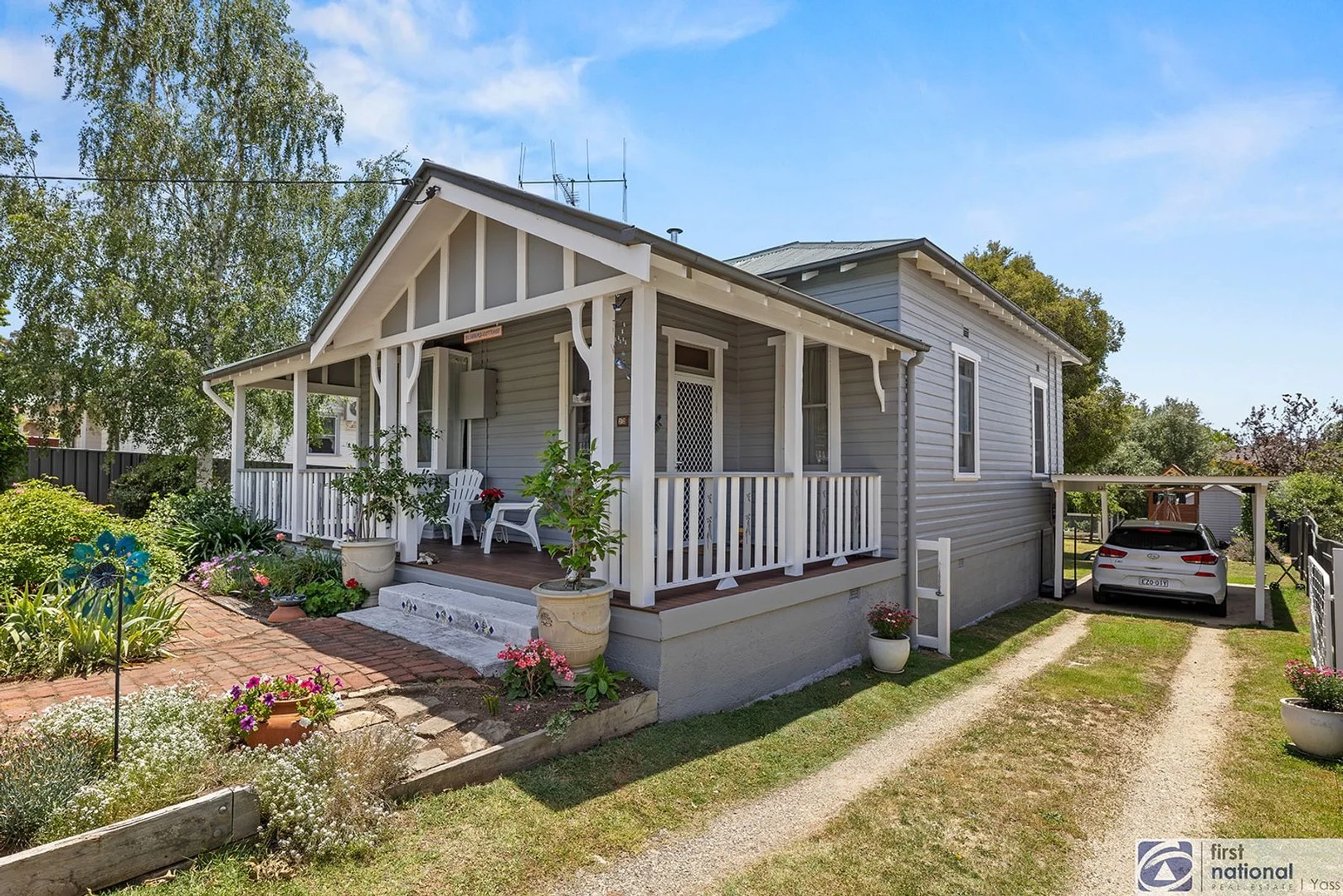 23 Mont Street, Yass NSW 2582