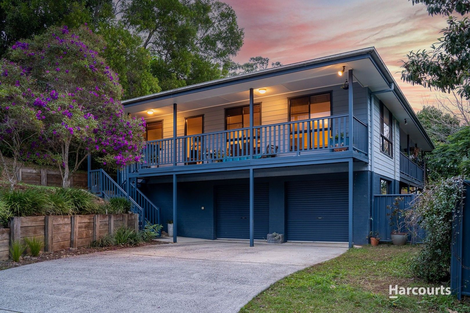4 bedrooms House in 23 Bulgoon  Crescent OCEAN SHORES NSW, 2483