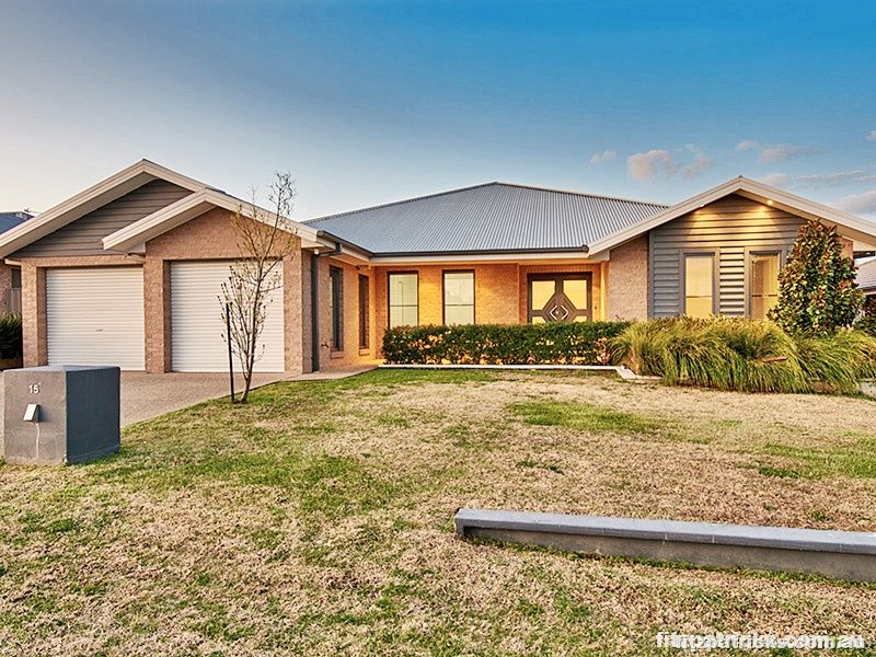 15 Bogong Crescent, Tatton NSW 2650