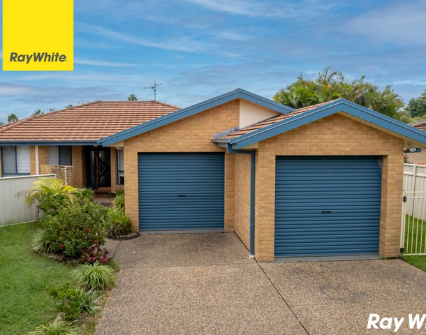 2/3 Inaja Place, Forster NSW 2428