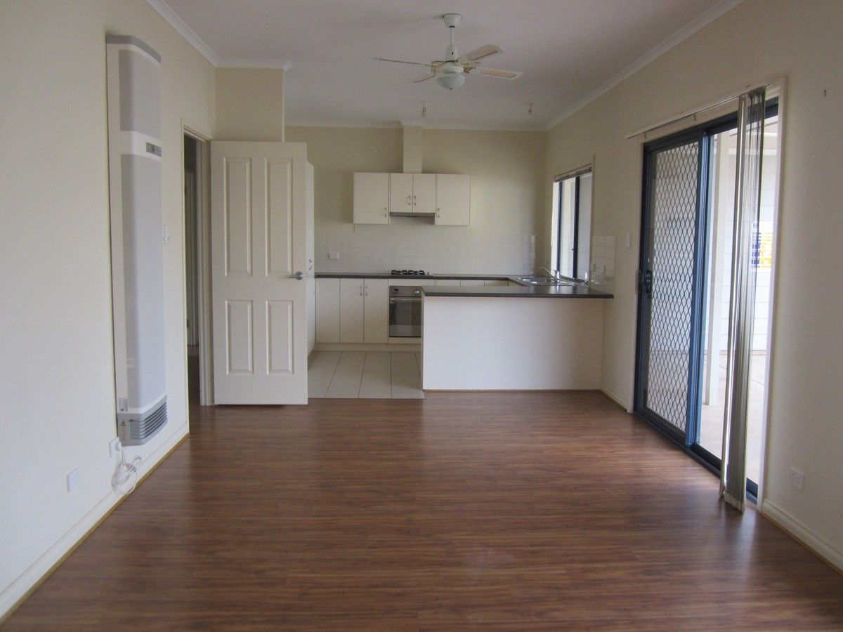 96 Tiliqua Crescent, Roxby Downs SA 5725, Image 2