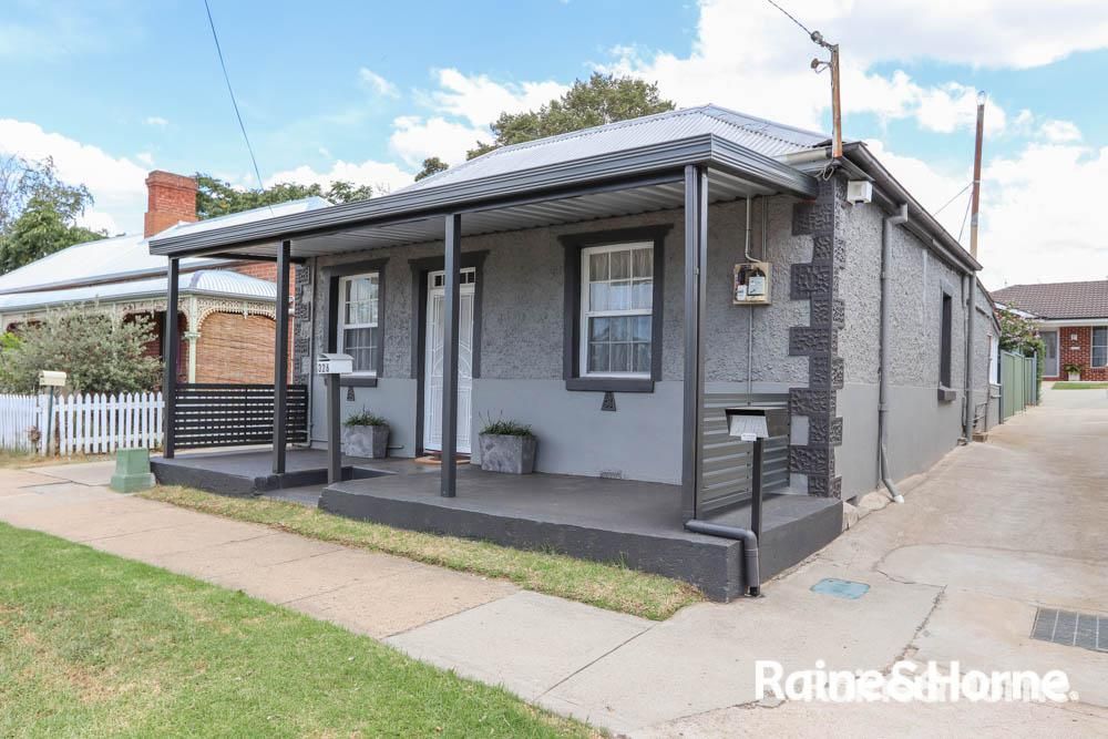 3 bedrooms House in 326 Howick Street BATHURST NSW, 2795