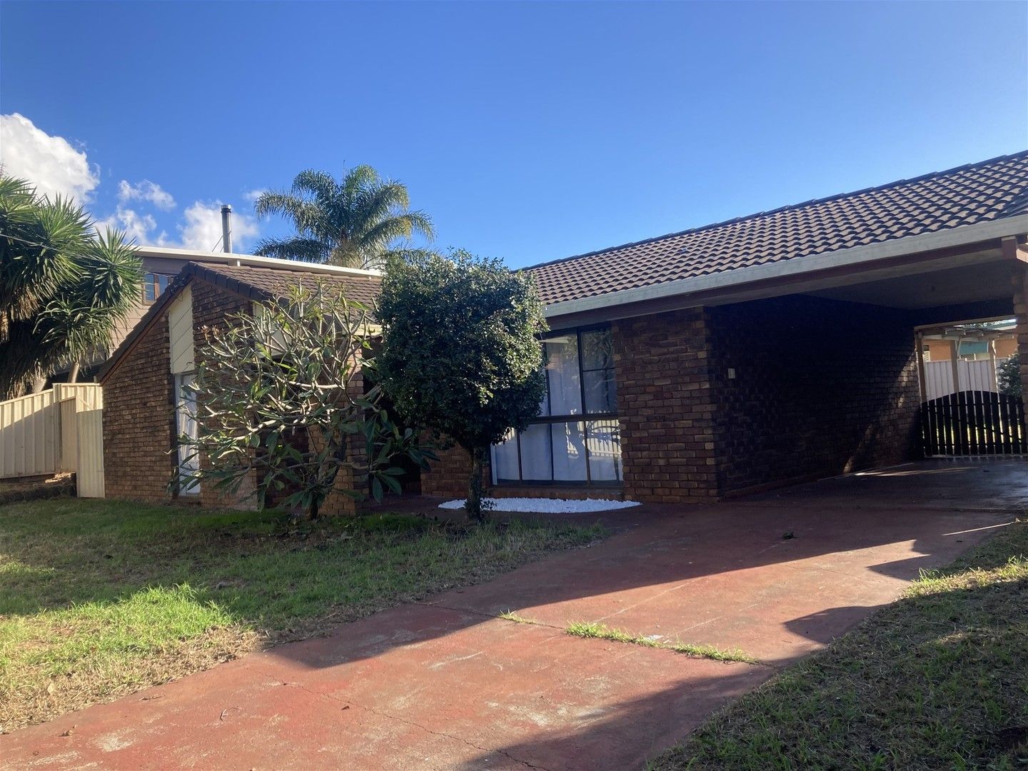 3 bedrooms House in 55 Wyalla Street NEWTOWN QLD, 4350