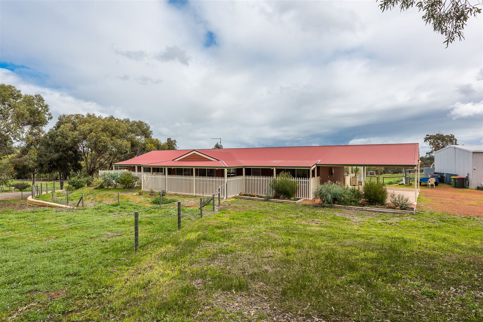 427 Santa Gertrudis Drive, Lower Chittering WA 6084, Image 2