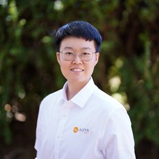 Coral Zhang, Property manager