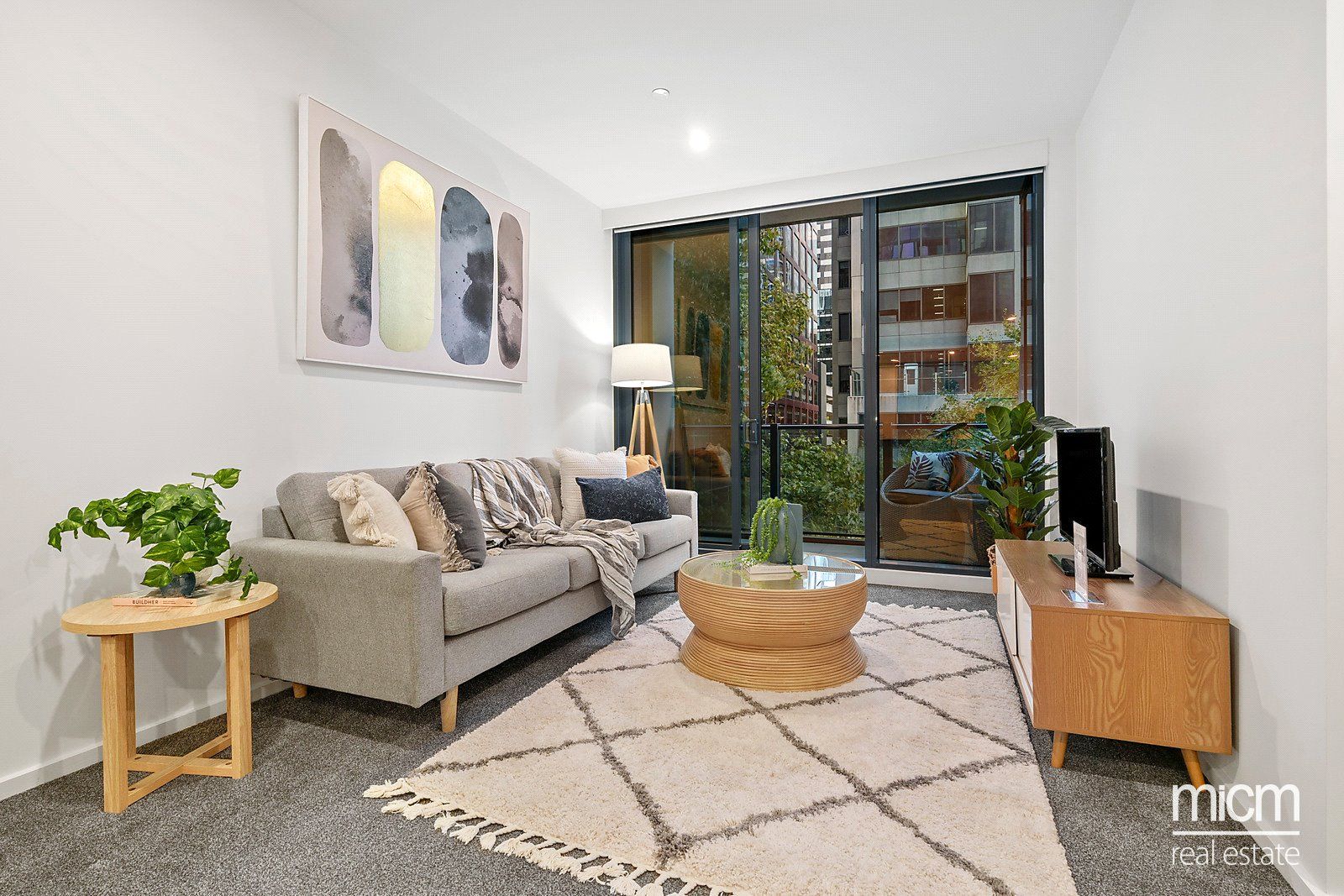 2 bedrooms Apartment / Unit / Flat in 201/560 Lonsdale Street MELBOURNE VIC, 3000