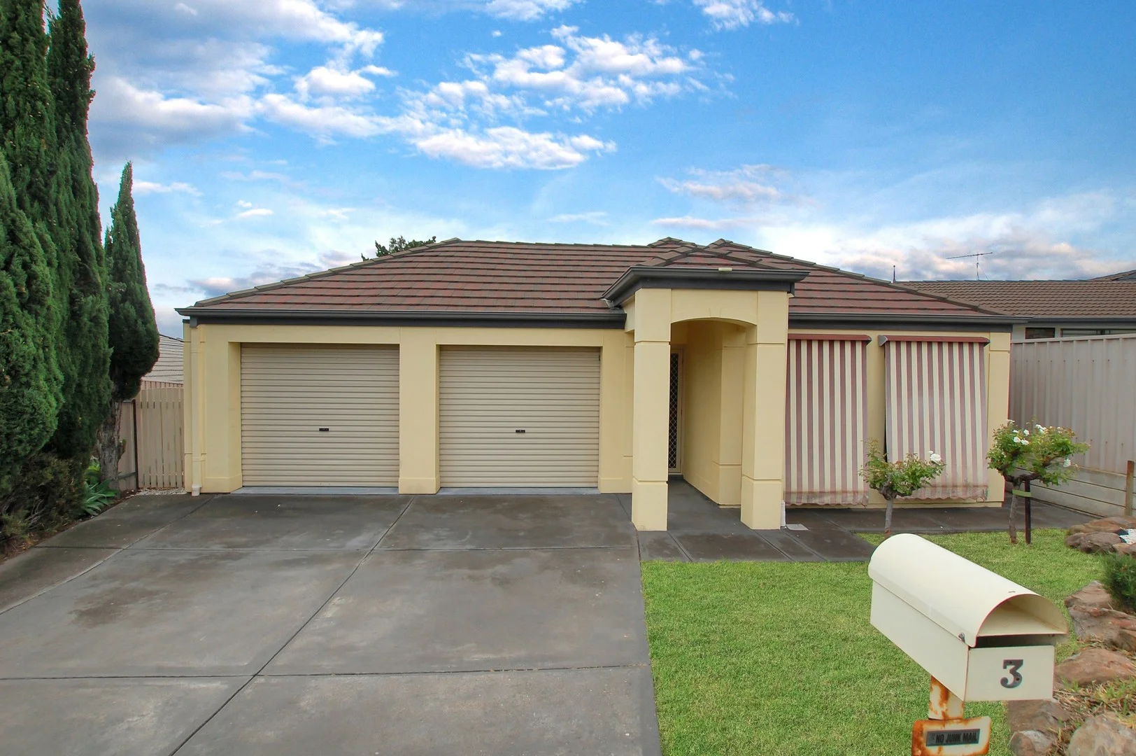 3 Brampton Court, Hallett Cove SA 5158