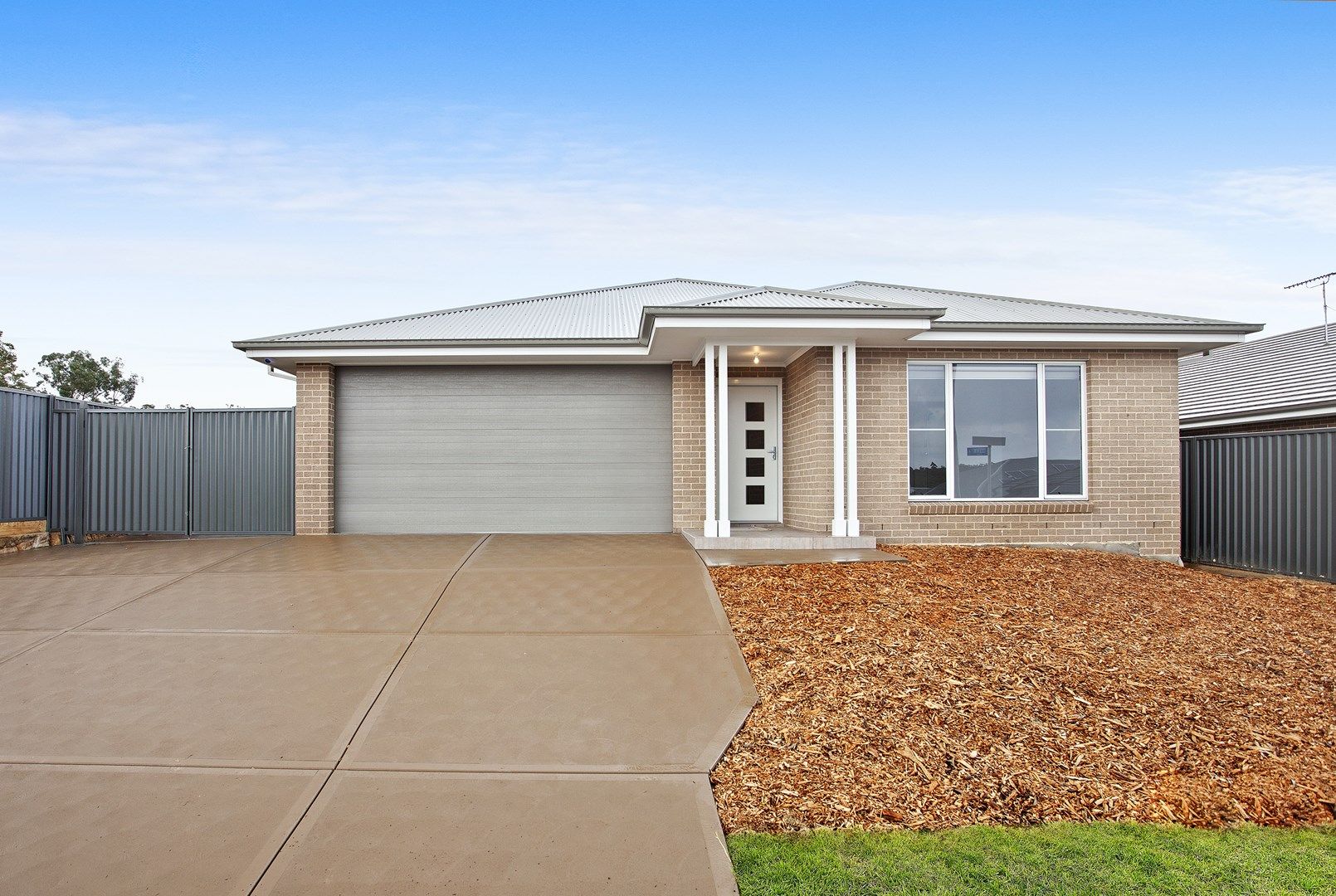 4 bedrooms House in 24 McMahon Avenue COORANBONG NSW, 2265