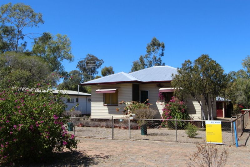 30 Carter Street, Charleville QLD 4470