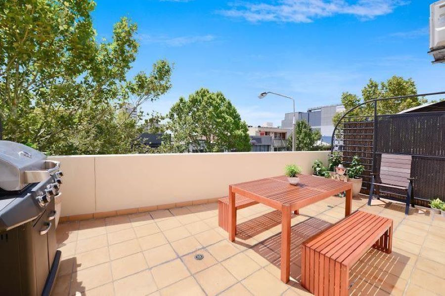 1 bedrooms Apartment / Unit / Flat in 28/120 Cabramatta Road CREMORNE NSW, 2090