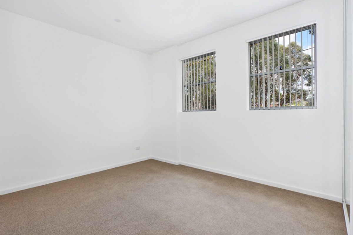 306/11-13 Junia Avenue, Toongabbie NSW 2146, Image 2