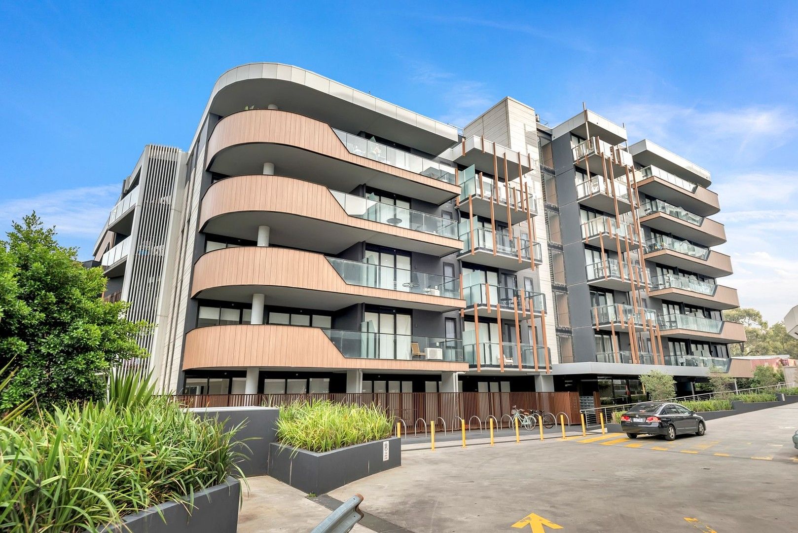 215/3 Snake Gully Drive, Bundoora VIC 3083, Image 2