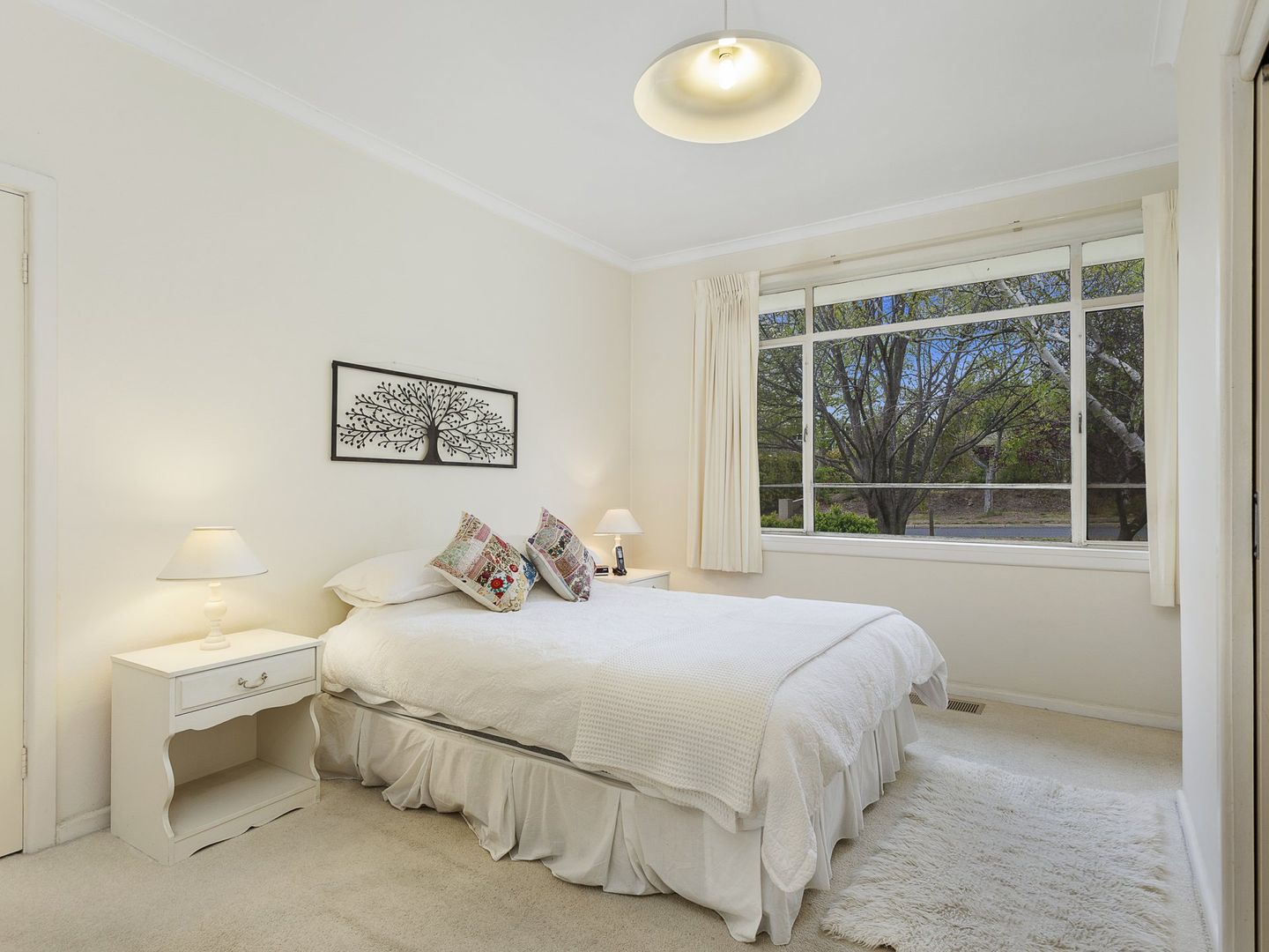 14 Quiros Street, Red Hill ACT 2603, Image 2