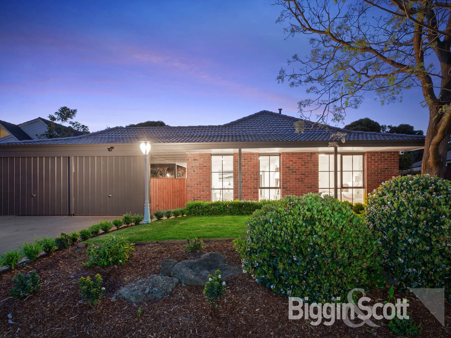 3 Silverene Court, Vermont South VIC 3133, Image 2