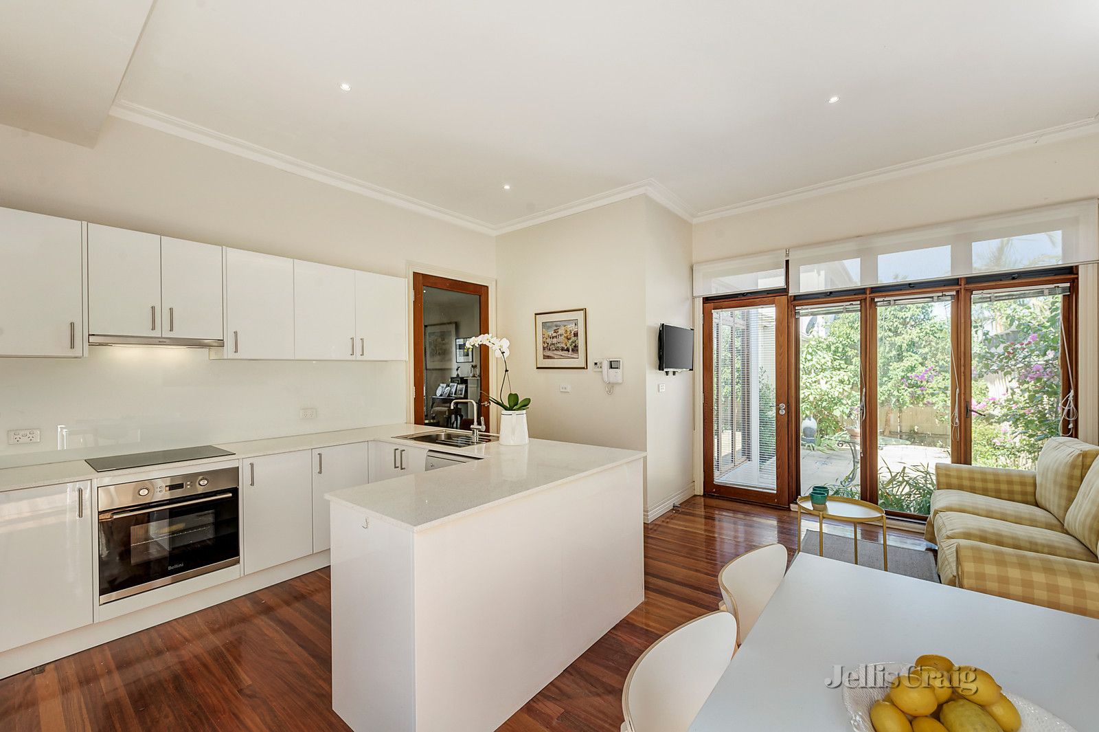 3/5 Creswick Street, Glen Iris VIC 3146, Image 2