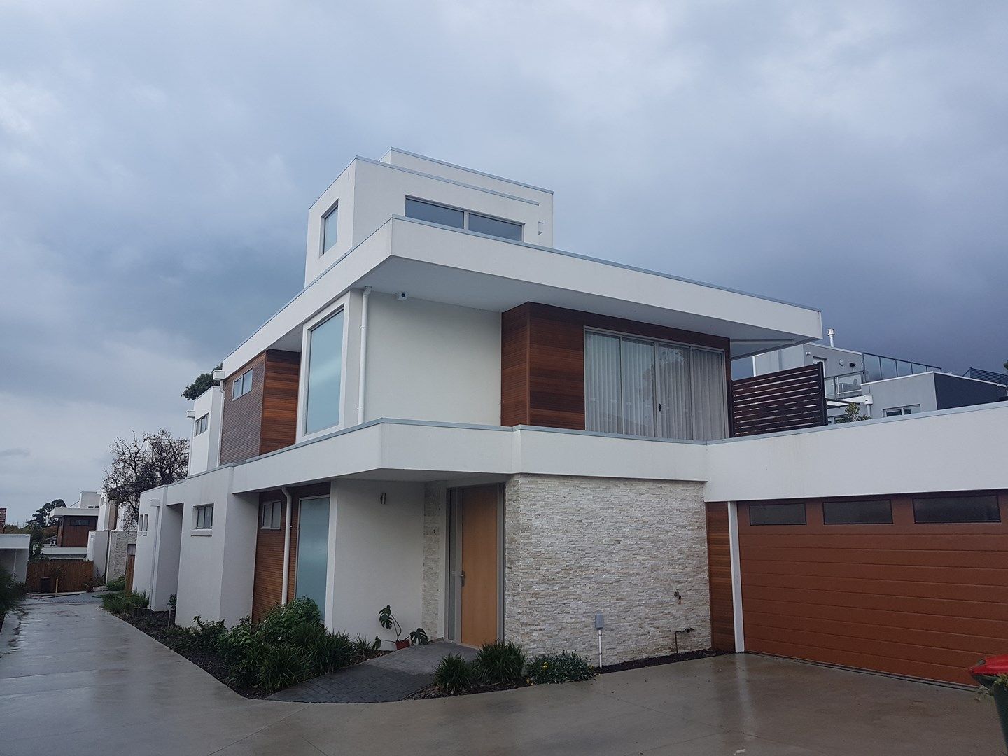 4 bedrooms Townhouse in 3/10A ILUKA Street BLACK ROCK VIC, 3193