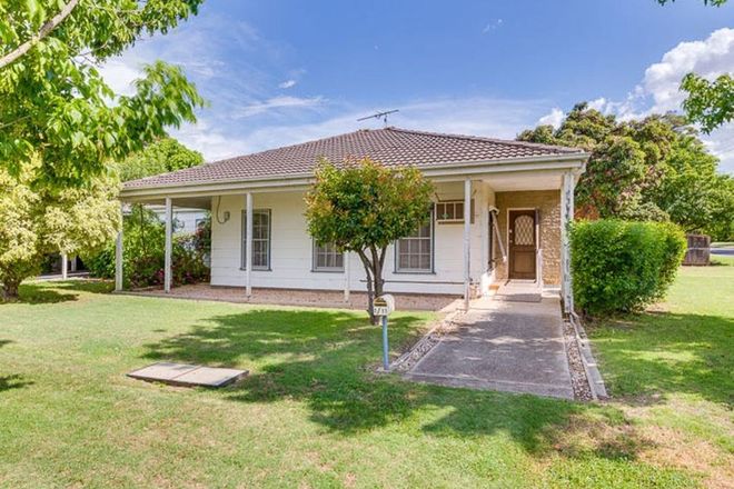 Picture of 1/11 Simpson Street, BACCHUS MARSH VIC 3340