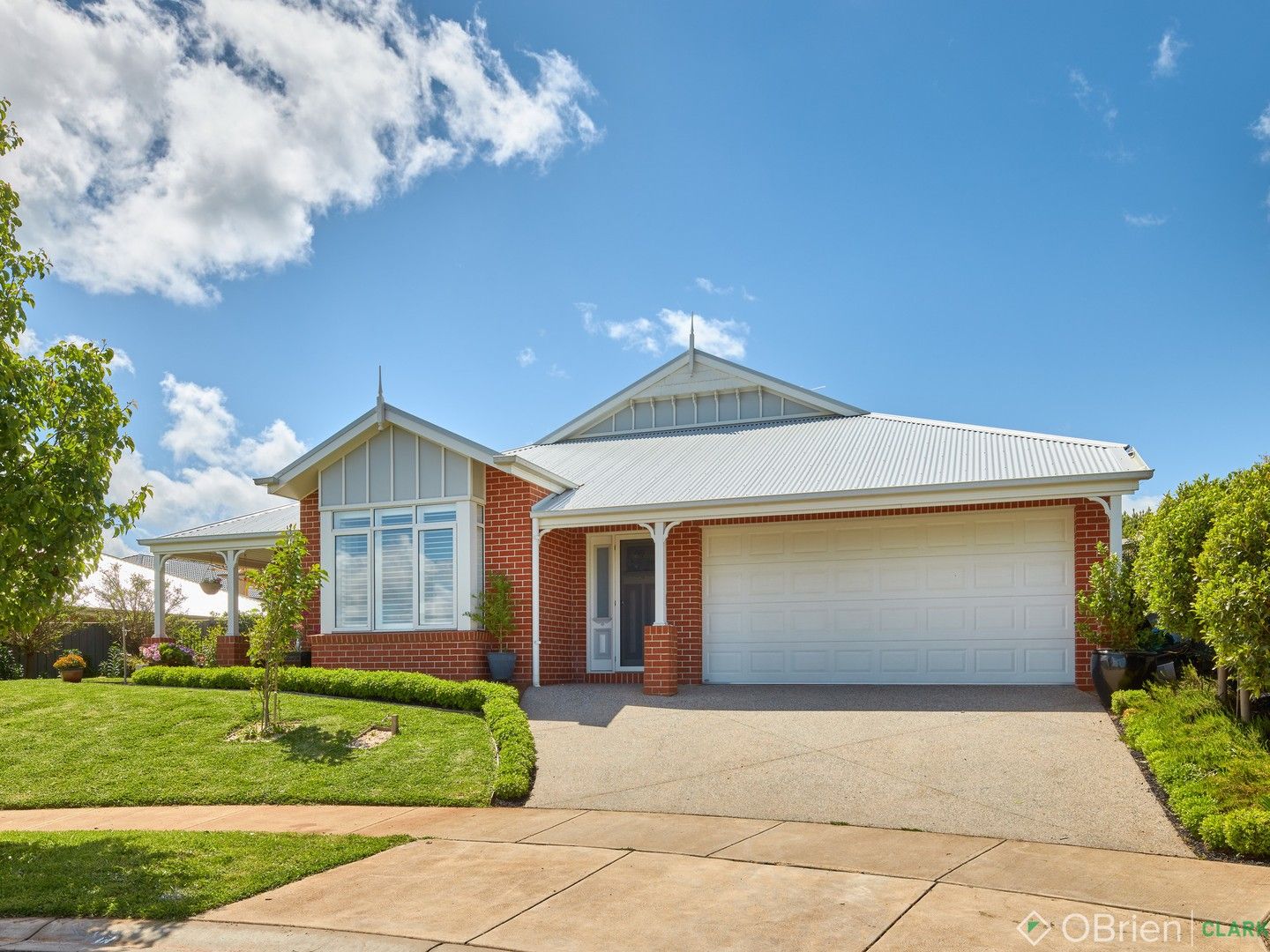 3 bedrooms House in 6 Terracini Court DROUIN VIC, 3818