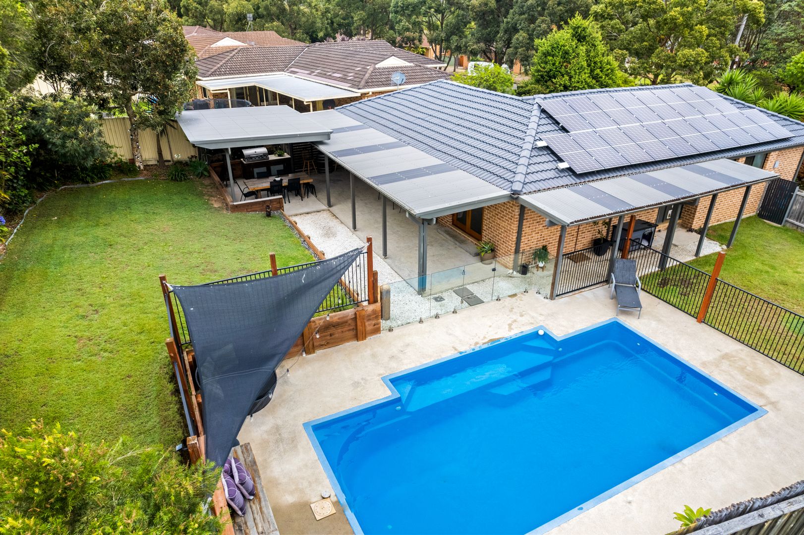 176 Cresthaven Avenue, Bateau Bay NSW 2261, Image 2