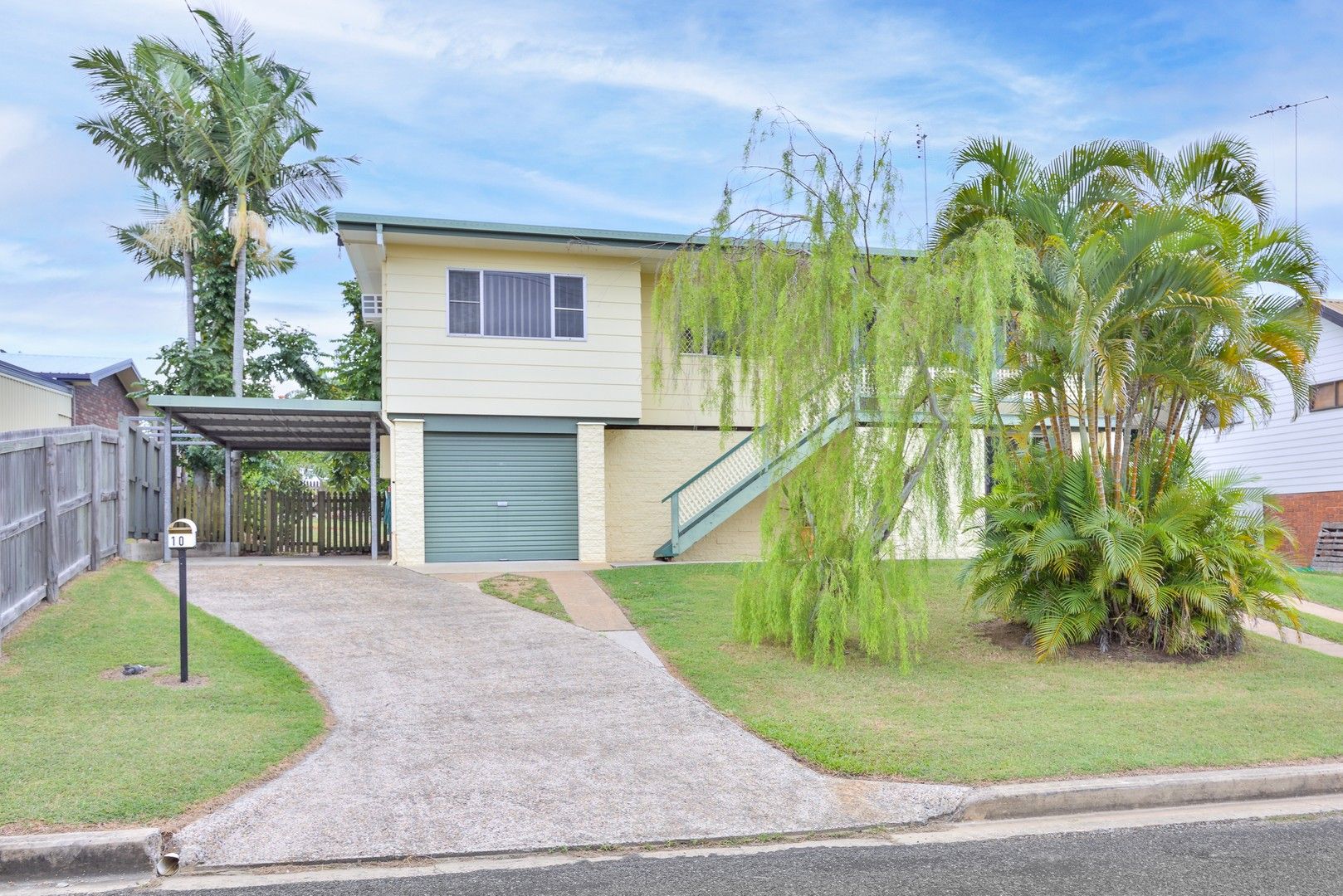 10 Richmond Court, Boyne Island QLD 4680, Image 0