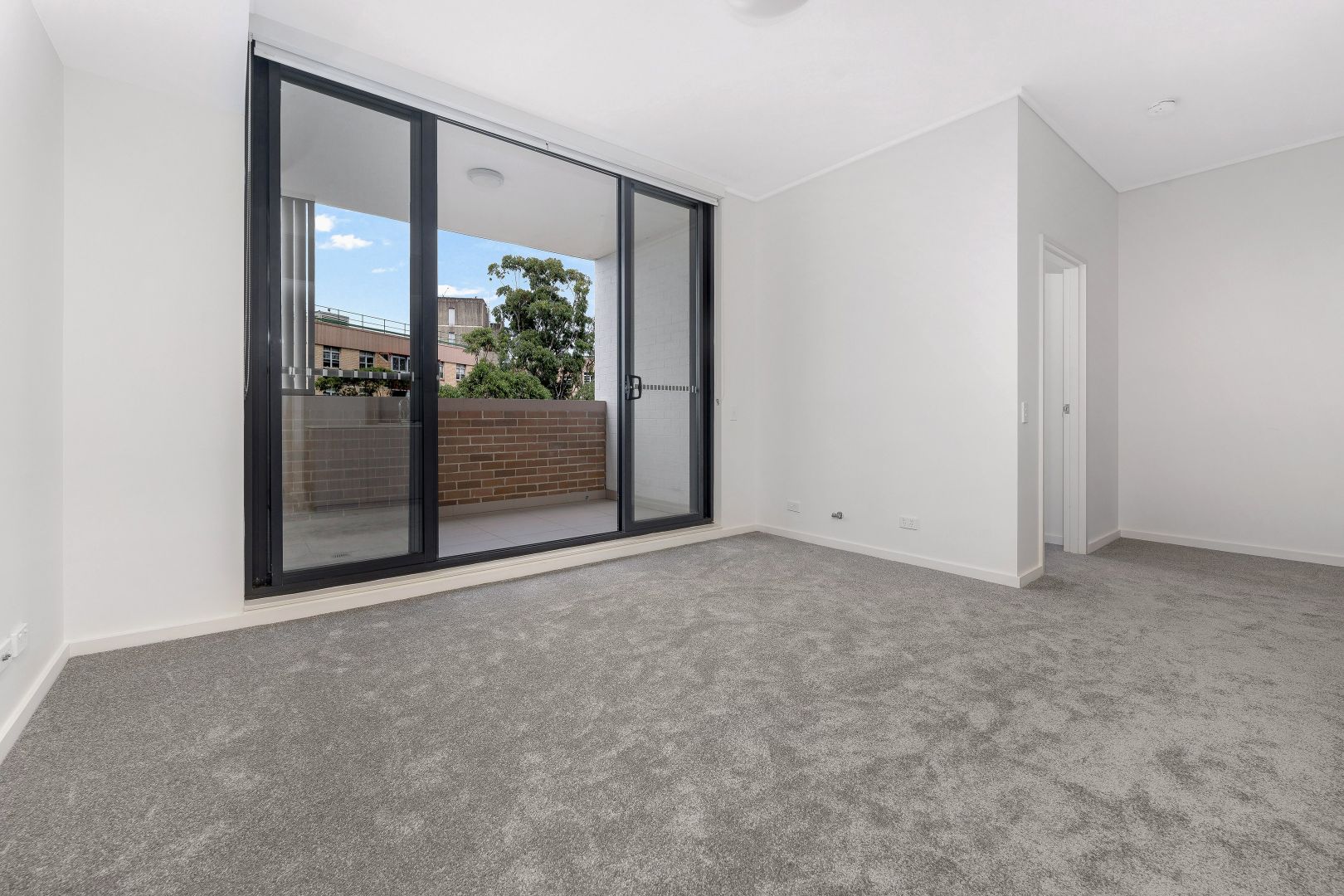 805/7 Washington Ave, Riverwood NSW 2210, Image 2