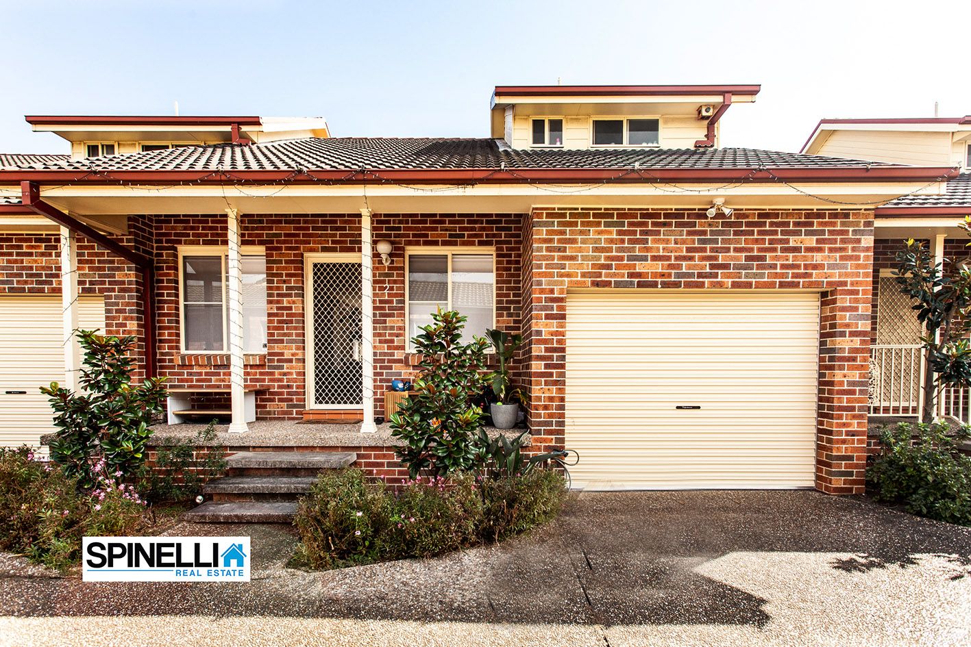 2 bedrooms Townhouse in 2/54 Pur Pur Avenue LAKE ILLAWARRA NSW, 2528