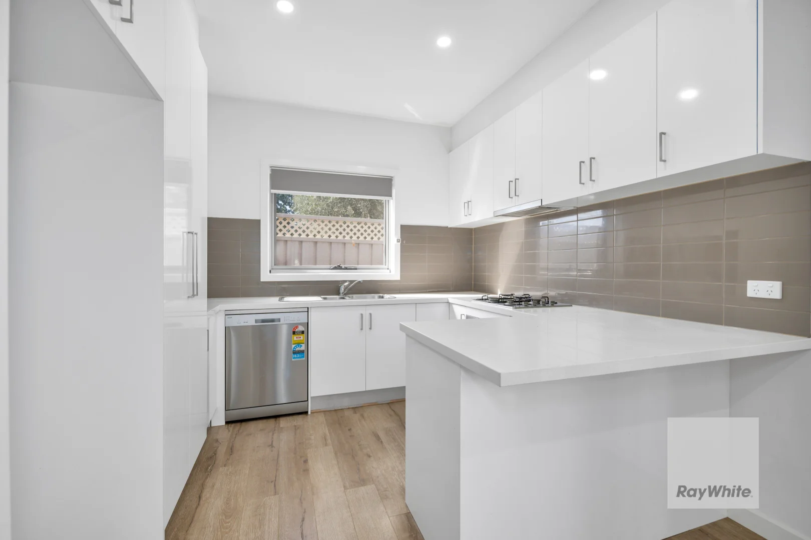 Additional image 3 of 3/28 Bent Street, St Albans VIC 3021