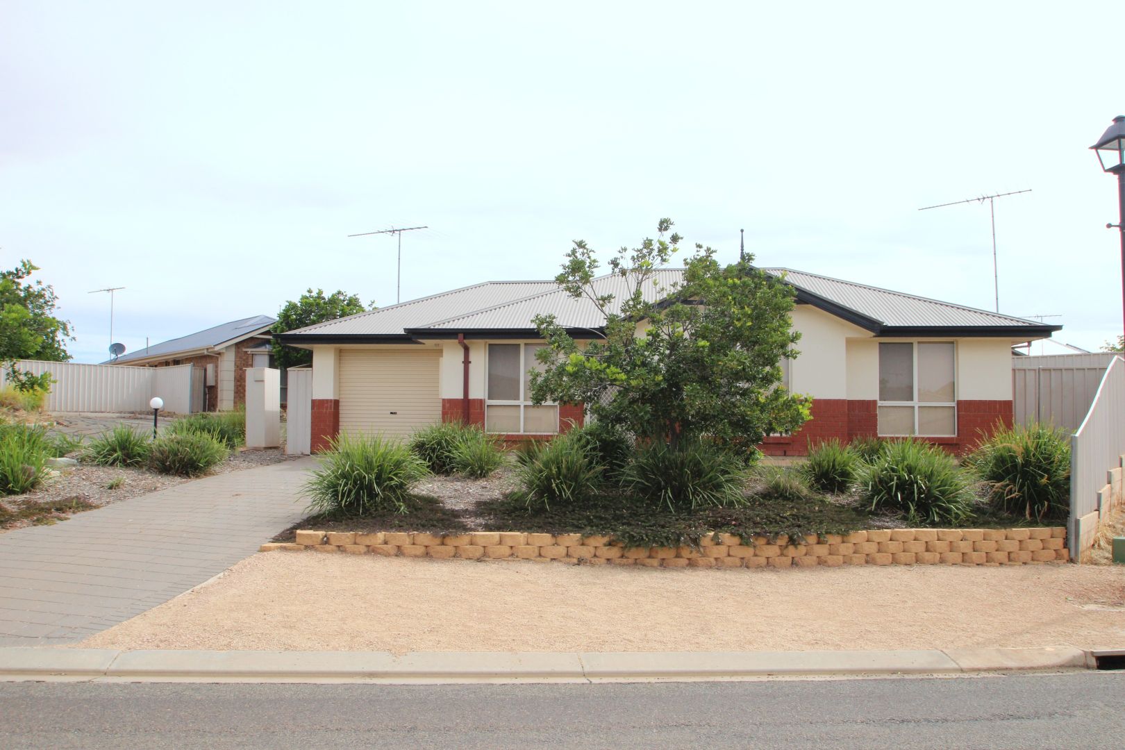 Units 1-7, 1 Boronia Circuit, Balaklava SA 5461, Image 2