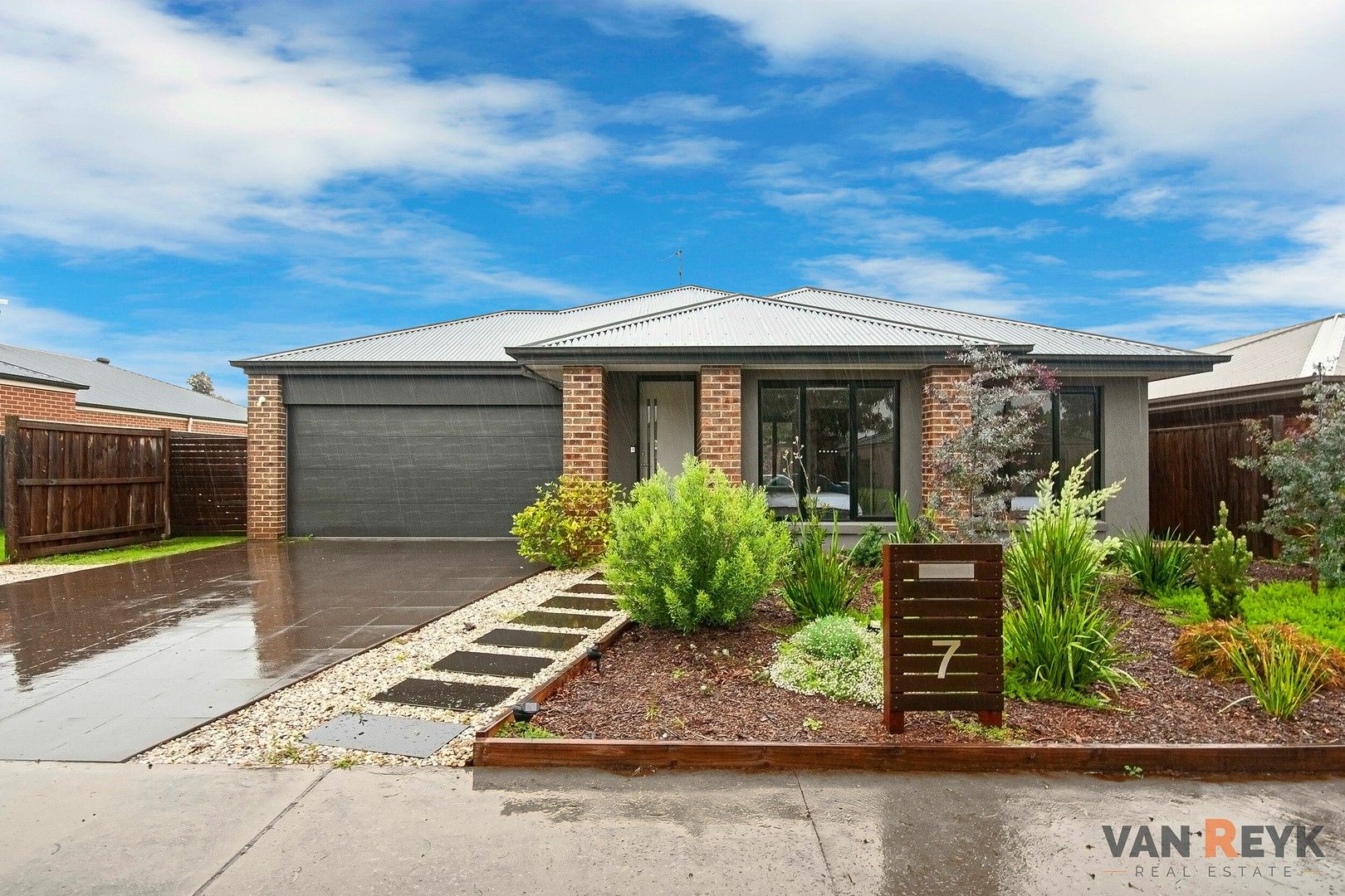 7 Cormorant Cl, Bairnsdale VIC 3875, Image 0