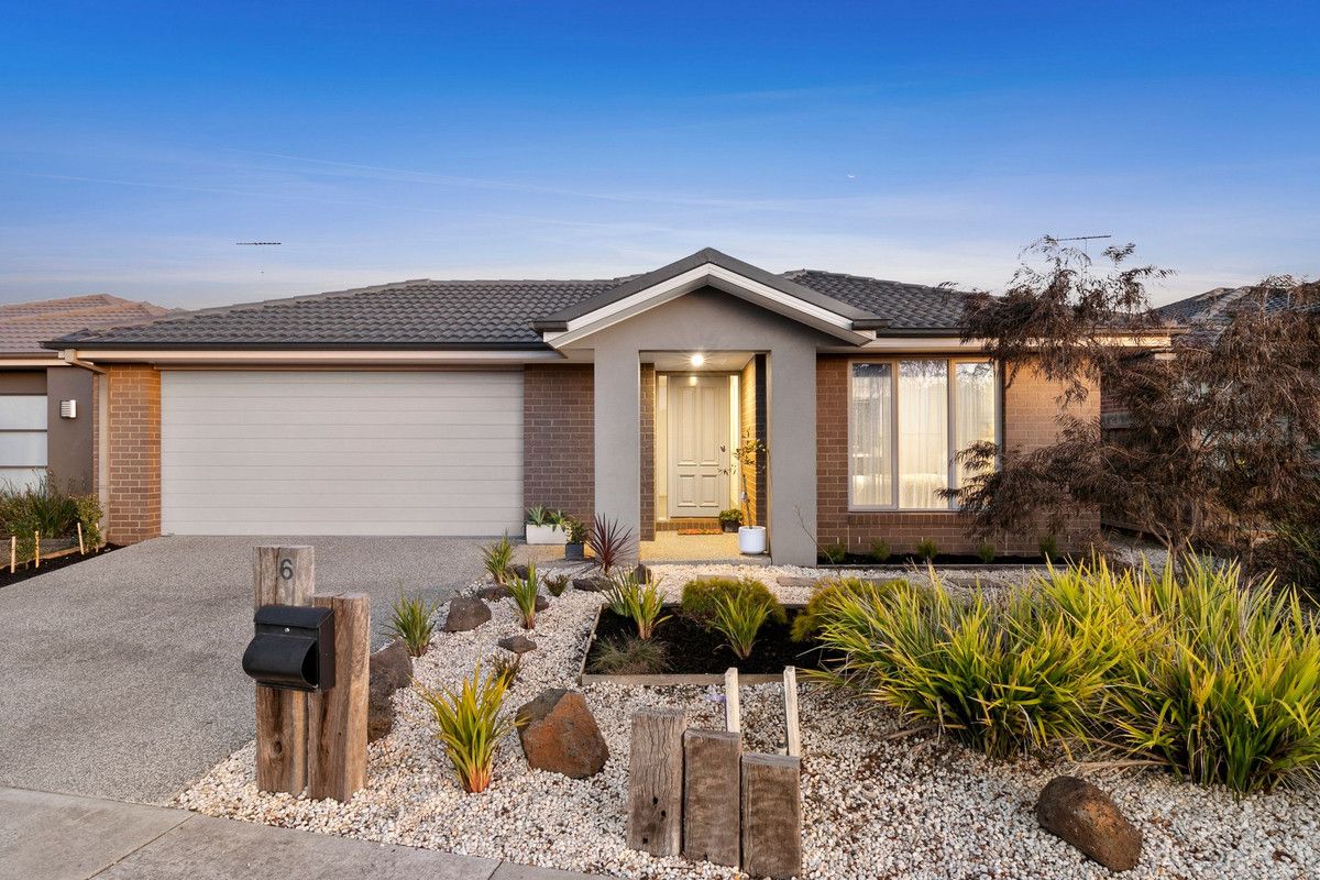 4 bedrooms House in 6 Abigail Court ARMSTRONG CREEK VIC, 3217