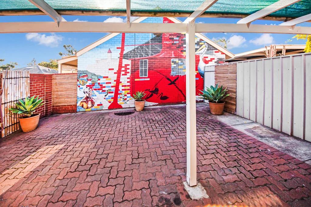 Primary image of 2/17 Leadenhall Street, Port Adelaide SA 5015