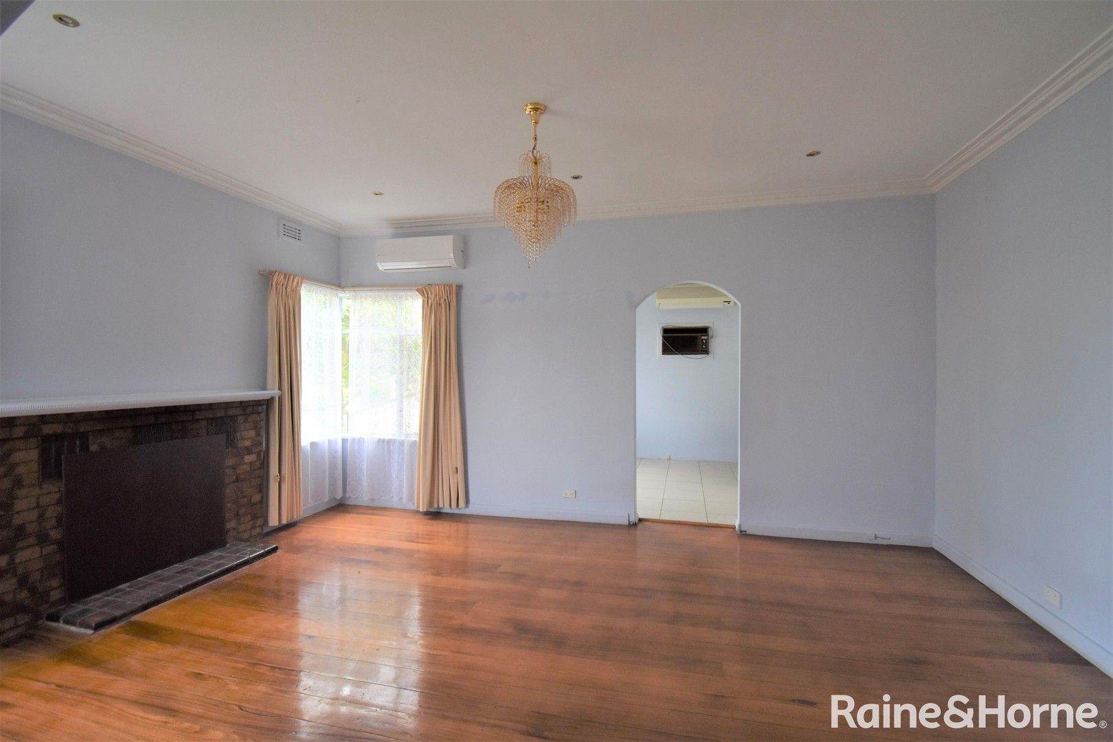 16 Roberts Avenue, Mulgrave VIC 3170 House For Rent 550 Domain