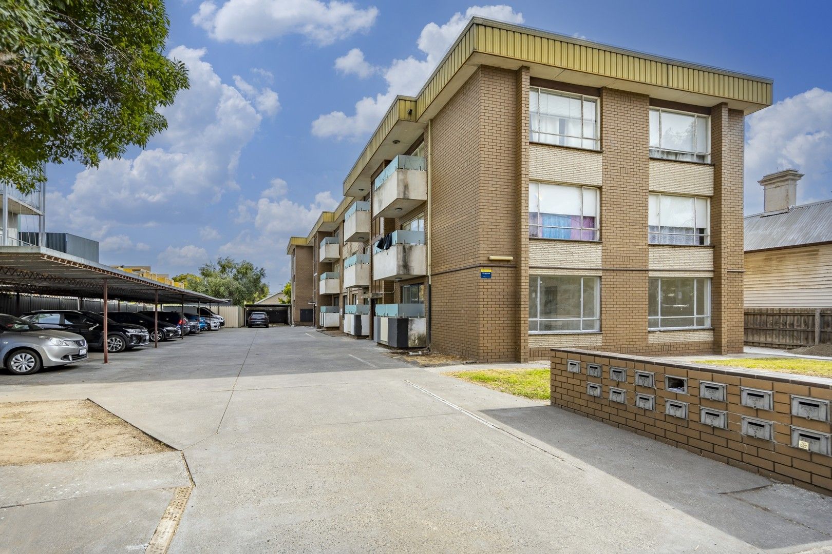 2/5 Pickett Street, Footscray VIC 3011 Apartment For Rent Domain