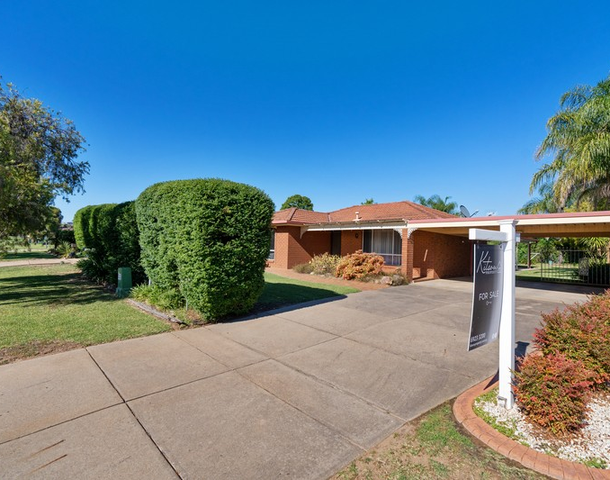 18 Naretha Street, Glenfield Park NSW 2650