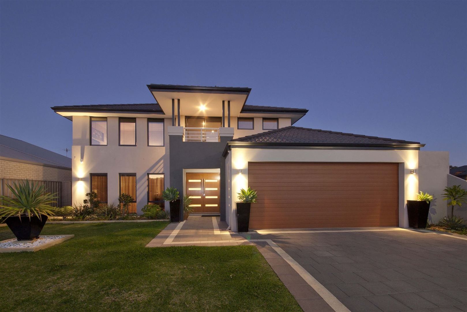 4 bedrooms House in 17 Hamelin Drive LAKE COOGEE WA, 6166