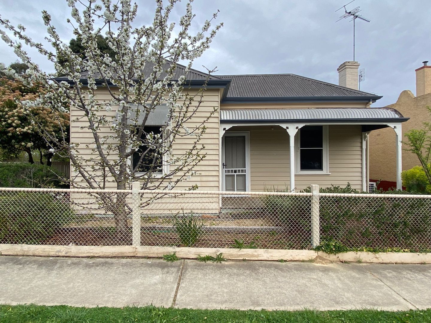 86 Lyttleton Street, Castlemaine Property History & Address Research