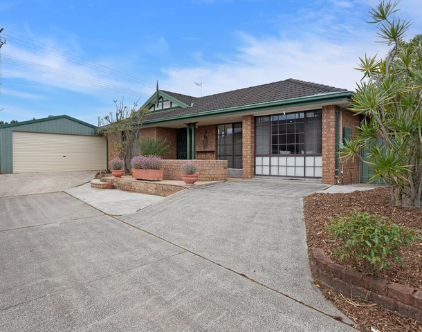 32 Macintyre Street, Bateau Bay NSW 2261