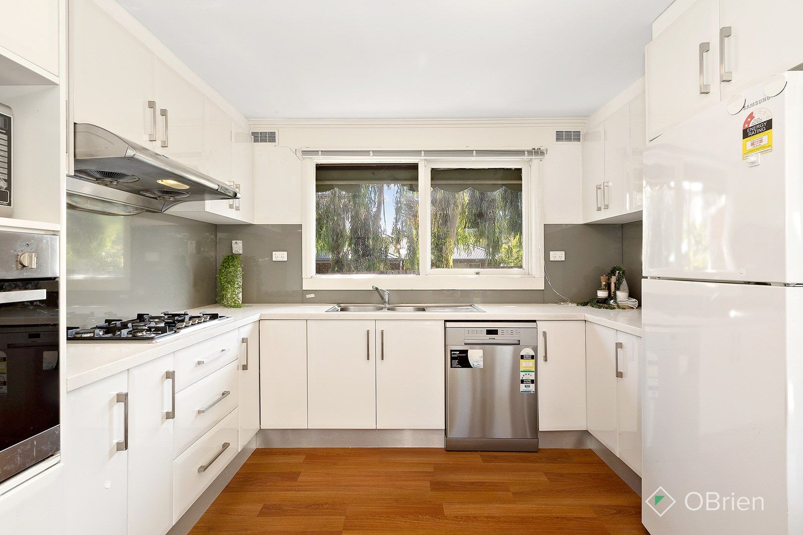 3 bedrooms House in 1/62 Tate Avenue WANTIRNA SOUTH VIC, 3152