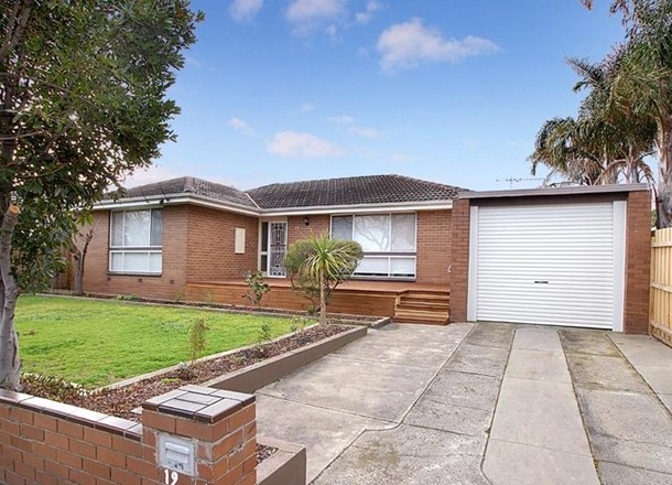 19 Farm Road, Cheltenham VIC 3192