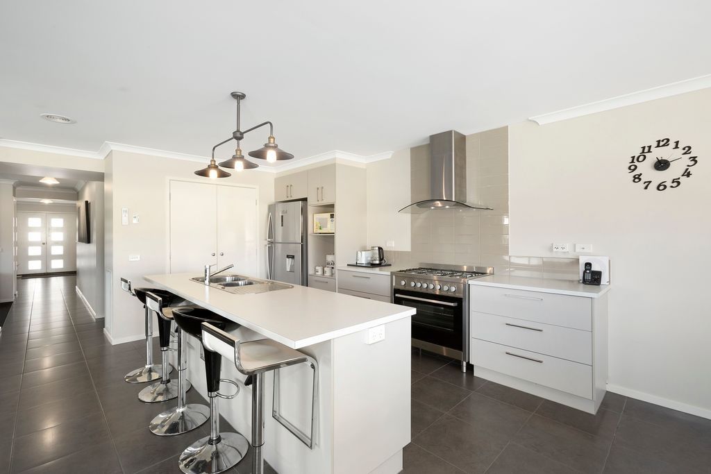 2 Scanlan Drive, Elliminyt VIC 3250, Image 1