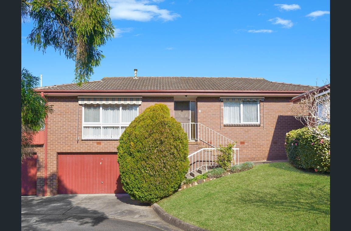 3 bedrooms Apartment / Unit / Flat in 2/1 Elm Grove MOUNT WAVERLEY VIC, 3149