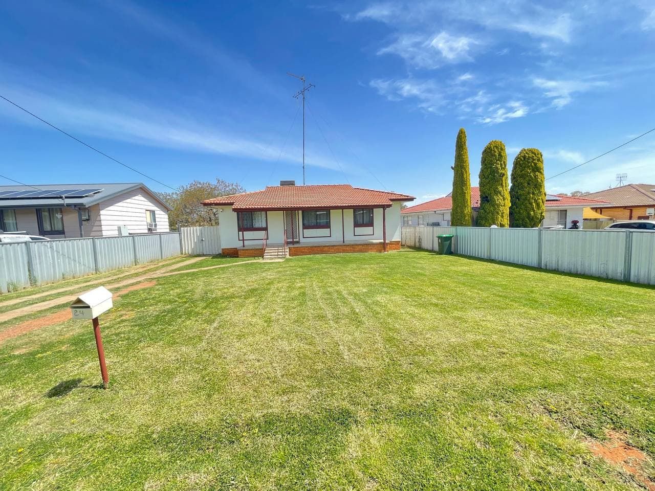 24 Derribong Street, Peak Hill NSW 2869, Image 0