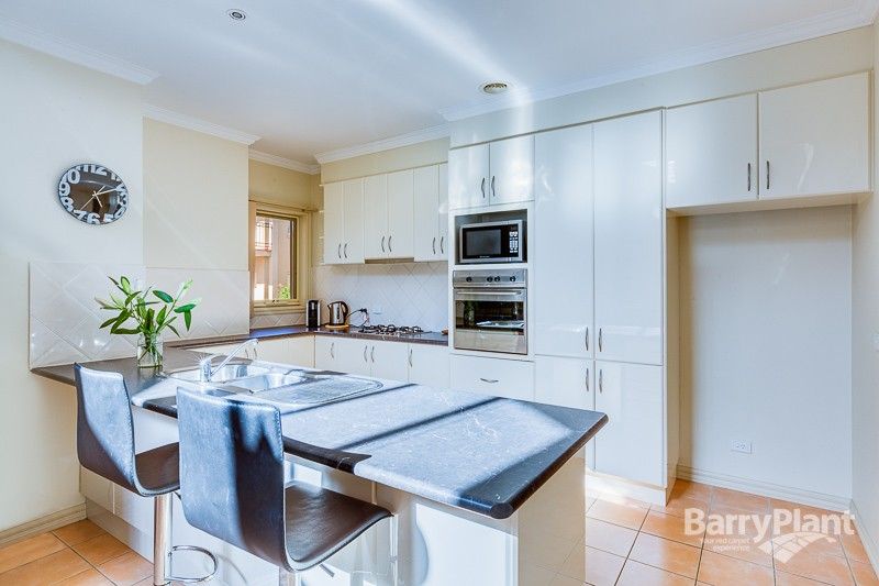 6/43 Wentworth Drive, Taylors Lakes VIC 3038, Image 2