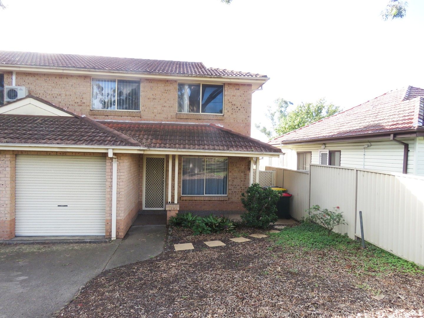 3 bedrooms Townhouse in 2/137 Wentworth Avenue WENTWORTHVILLE NSW, 2145